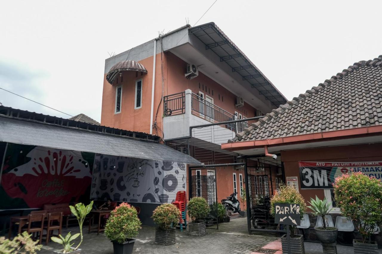 Hotel Djaboerigin Mongonsidi Redpartner 2*