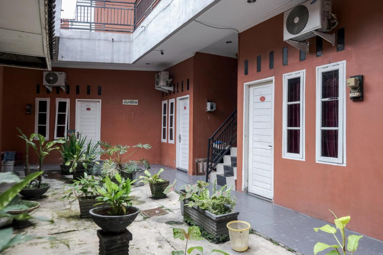Hotel Djaboerigin Mongonsidi Redpartner 2*